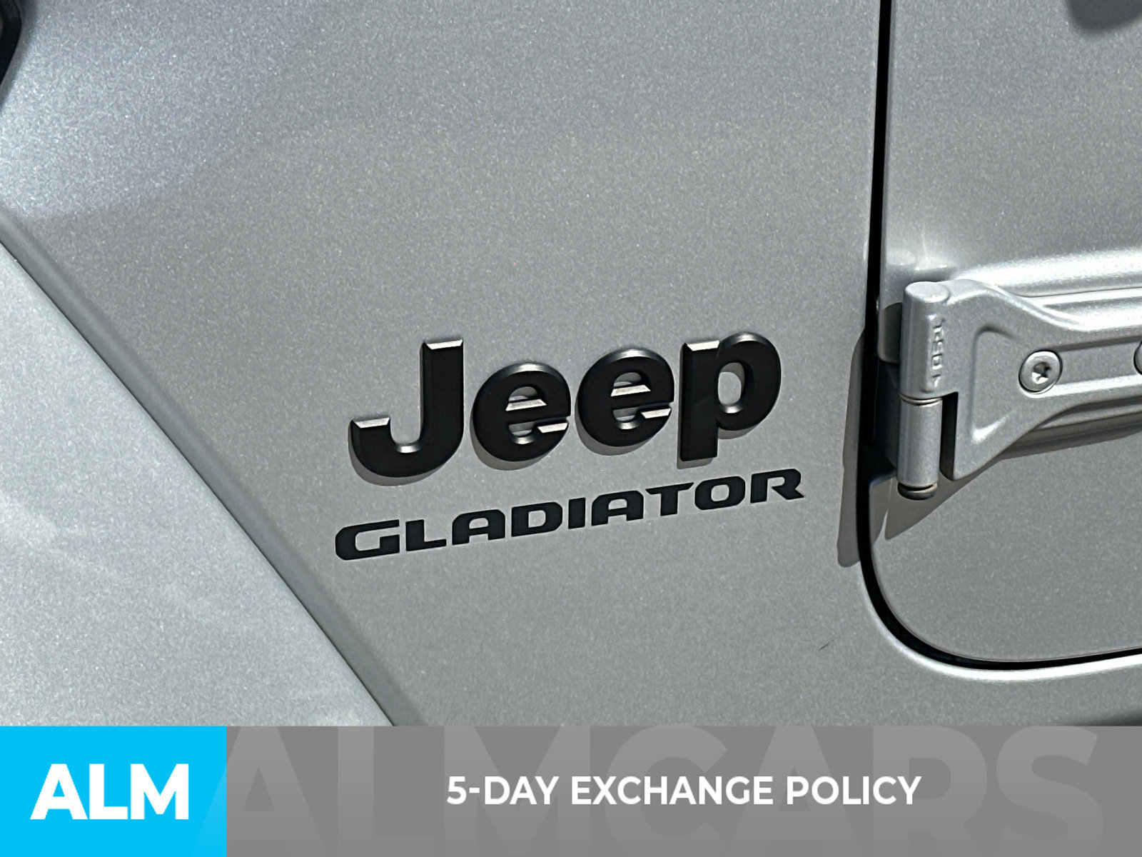 Used 2022 Jeep Gladiator Sport AWD/4WD image 3