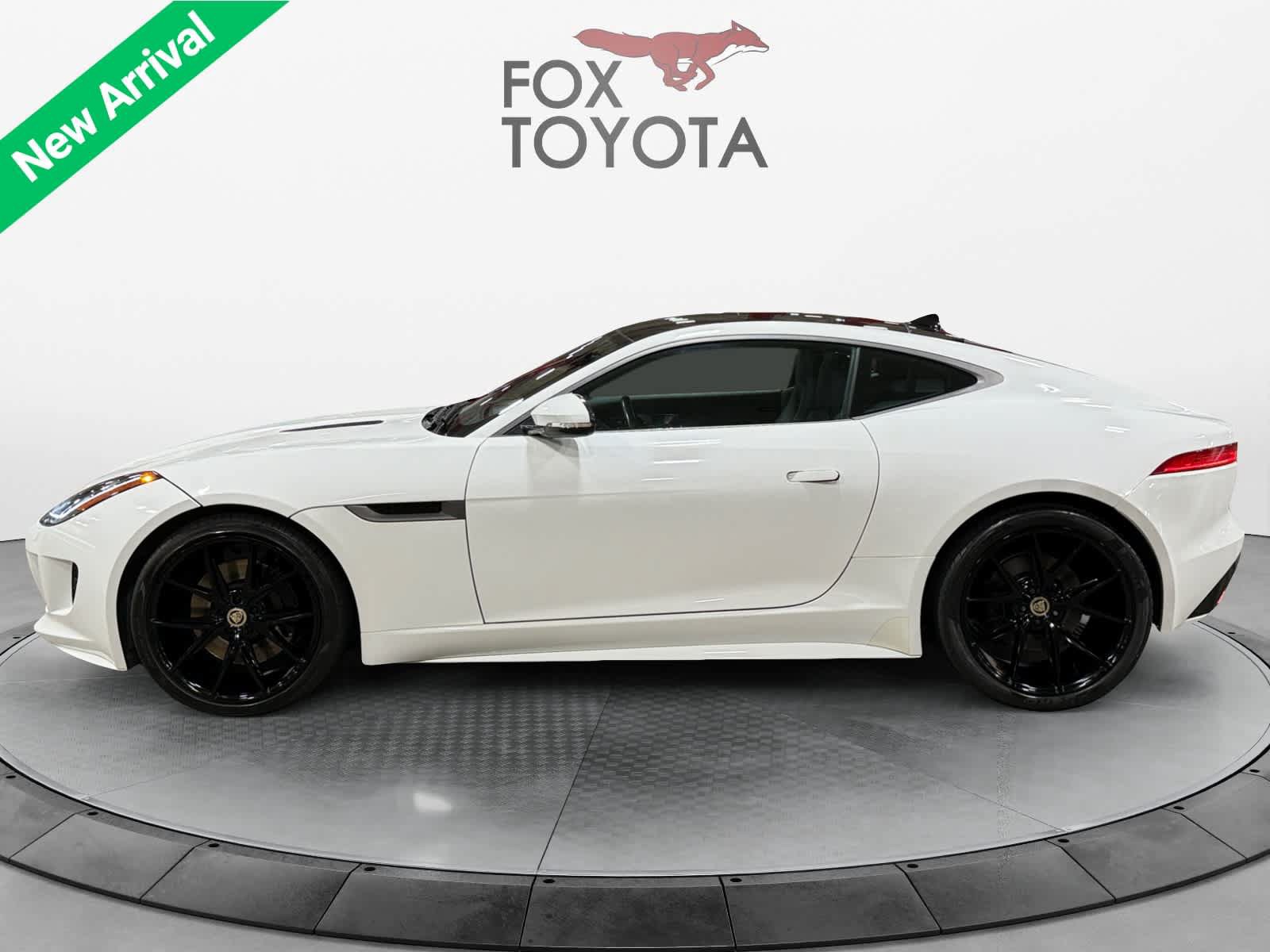 Used 2016 Jaguar F-TYPE Coupe RWD image 3