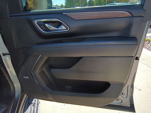 Used 2021 Chevrolet Tahoe High Country w/ Premium Package image 29