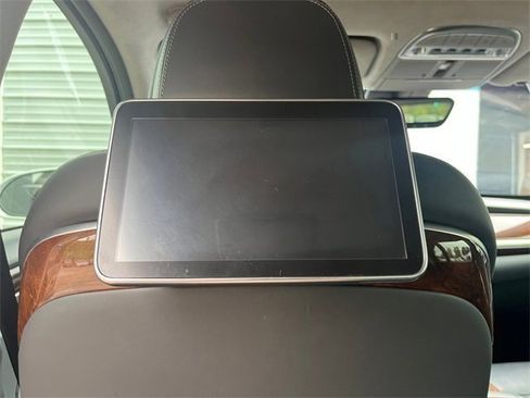 Used 2019 Genesis G90 5.0 Ultimate image 19