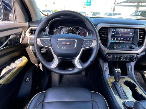 Used 2019 GMC Acadia Denali w/ Technology Package FWD image 7
