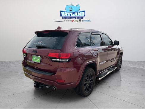 Used 2020 Jeep Grand Cherokee Altitude AWD/4WD image 5