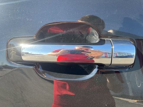 Used 2021 Toyota Sequoia Platinum image 17