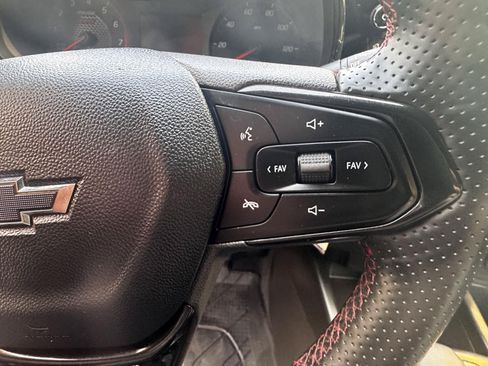 Certified 2024 Chevrolet Trax RS w/ Driver Confidence Package FWD image 19