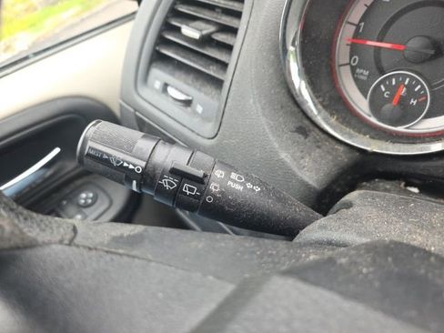 Used 2014 Dodge Grand Caravan SXT FWD image 26