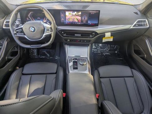Used 2025 BMW 330i Sedan w/ Convenience Package image 16