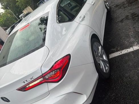 Used 2023 Acura TLX w/ Technology Package FWD image 10