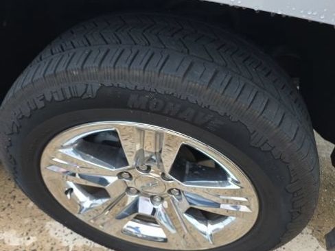 Used 2018 Chevrolet Silverado 1500 Custom w/ Custom Value Package RWD image 41