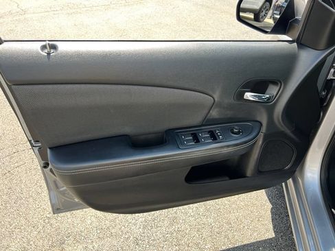Used 2014 Dodge Avenger SE w/ Sport Appearance Group FWD image 10