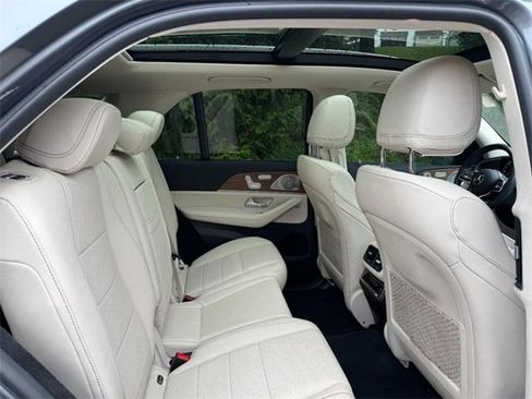 Used 2023 Mercedes-Benz GLE 450 4MATIC image 9
