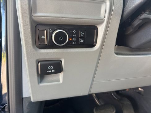 Used 2023 Ford F150 XLT image 32