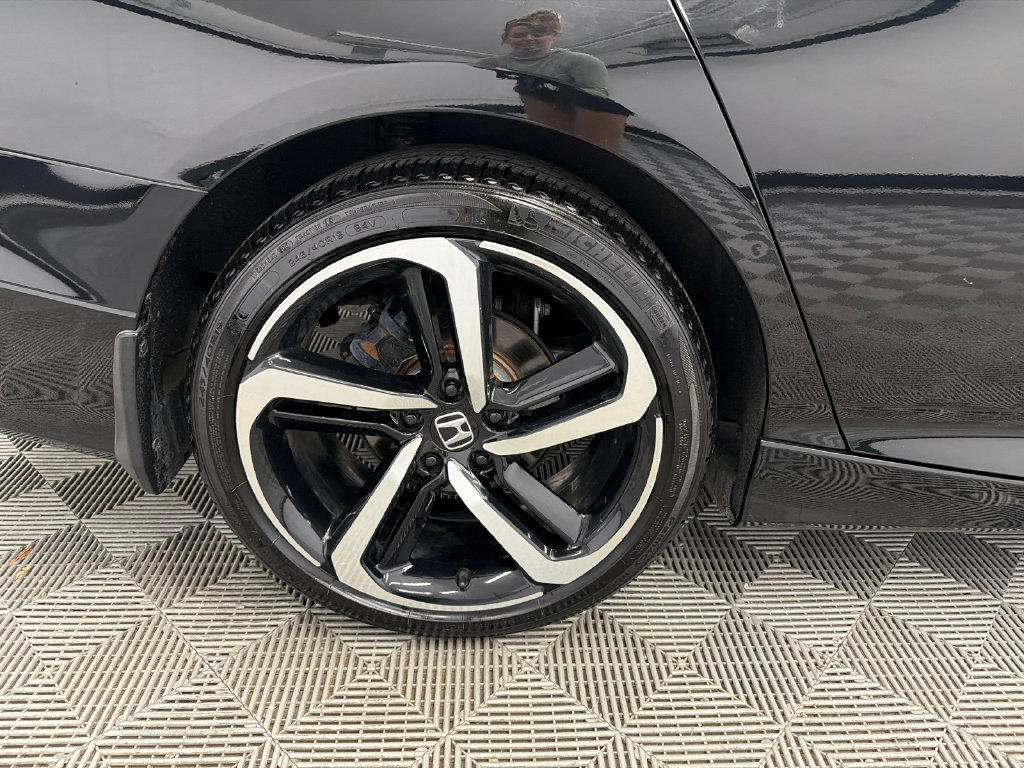 Used 2018 Honda Accord Sport image 18
