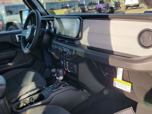 New 2026 Jeep Gladiator Sport image 13