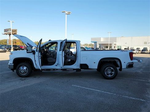 New 2026 Chevrolet Silverado 3500 LT w/ Leather Package image 12