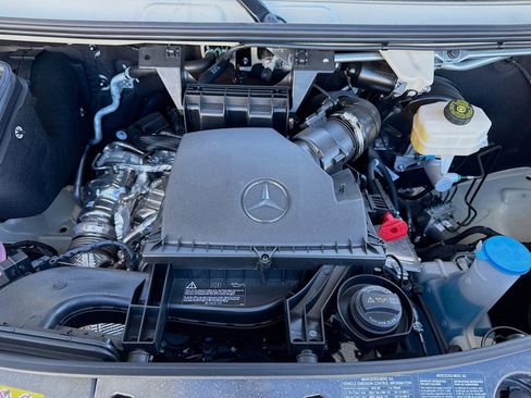 New 2025 Mercedes-Benz Sprinter 2500 image 9