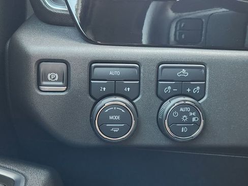 Certified 2025 Chevrolet Silverado 1500 RST w/ LPO, Dark Essentials Package AWD/4WD image 24
