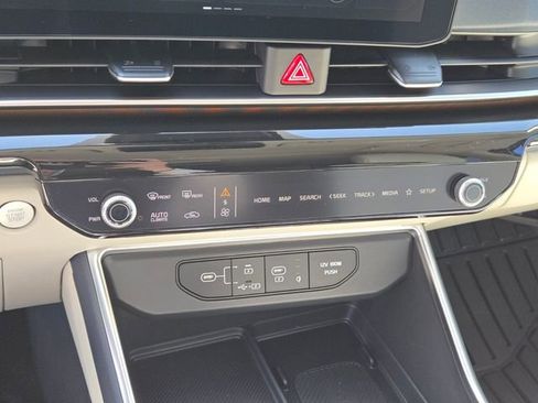 New 2026 Kia Carnival SX Prestige FWD image 19