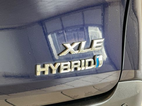 Certified 2021 Toyota Sienna XLE w/ XLE Plus Package image 29