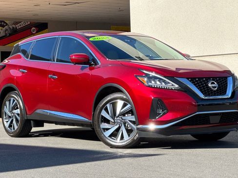 Used 2024 Nissan Murano SL image 2