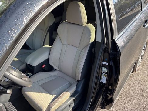 Certified 2024 Subaru Ascent Premium w/ Convenience Package image 2