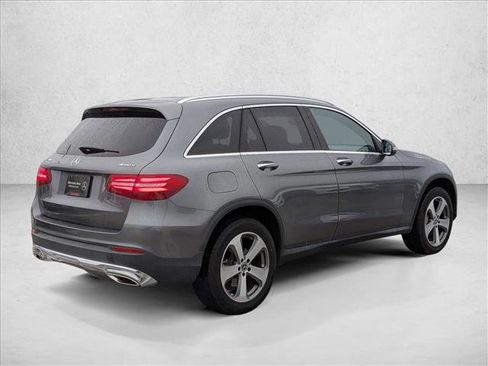 Used 2019 Mercedes-Benz GLC 300 4MATIC image 5