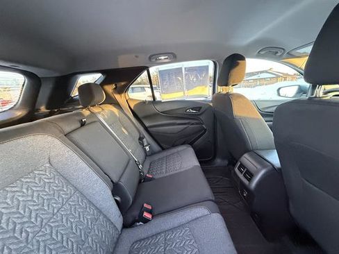 Used 2024 Chevrolet Equinox LT image 17
