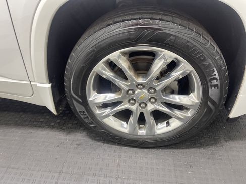 Used 2018 Chevrolet Traverse High Country image 28