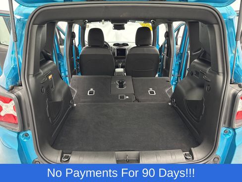 Used 2022 Jeep Renegade Altitude w/ Convenience Group image 39