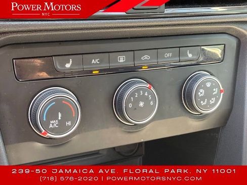 Used 2022 Volkswagen Taos S image 31