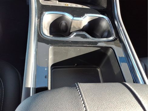 New 2026 Chevrolet Traverse LT w/ Midnight/Sport Edition image 24