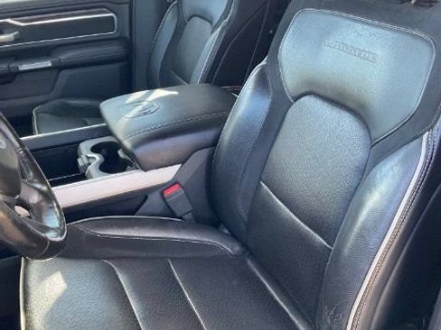 Used 2019 RAM 1500 Laramie AWD/4WD image 17