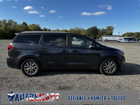 Used 2021 Kia Sedona EX image 8