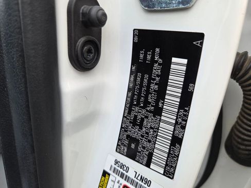 Used 2020 Toyota Sequoia Platinum image 19