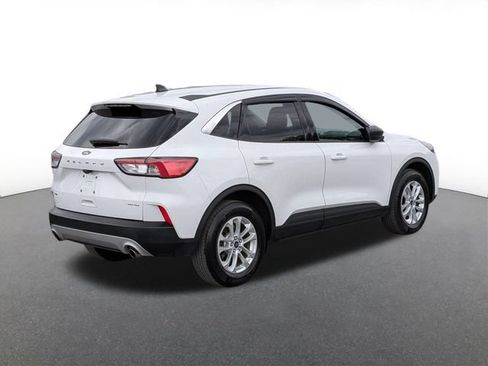 Certified 2022 Ford Escape SE w/ Convenience Package AWD/4WD image 3