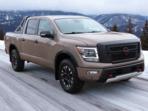 Used 2022 Nissan Titan PRO-4X w/ Pro-4x Convenience Package image 8