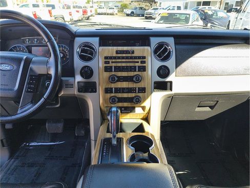 Used 2011 Ford F150 Lariat w/ Lariat Chrome Pkg image 6
