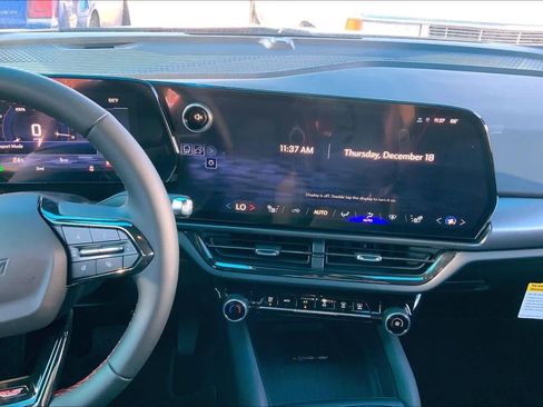 New 2026 Chevrolet Equinox EV RS FWD image 6