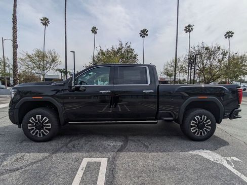 New 2026 GMC Sierra 2500 Denali Ultimate w/ LPO, Black Badging Package AWD/4WD image 11