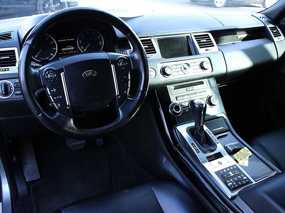 Used 2013 Land Rover Range Rover Sport HSE AWD/4WD image 27