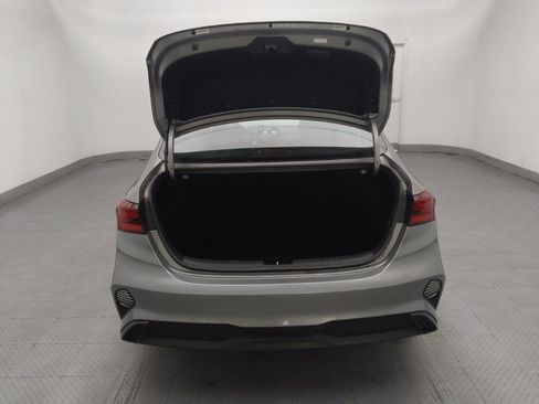 Used 2022 Kia Forte LXS FWD image 29