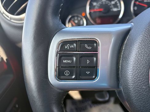 Used 2016 Jeep Wrangler Unlimited Rubicon AWD/4WD image 15