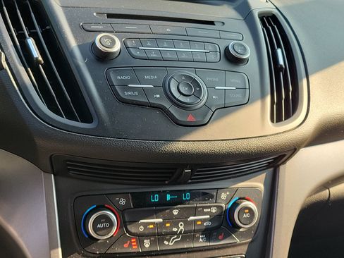 Used 2018 Ford Escape SE FWD image 27