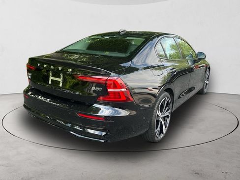 Certified 2024 Volvo S60 B5 Plus AWD/4WD image 5