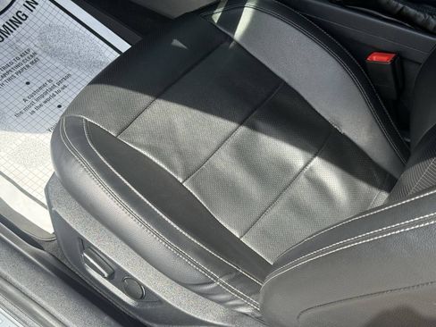 Used 2019 Ford Mustang GT Premium RWD image 15