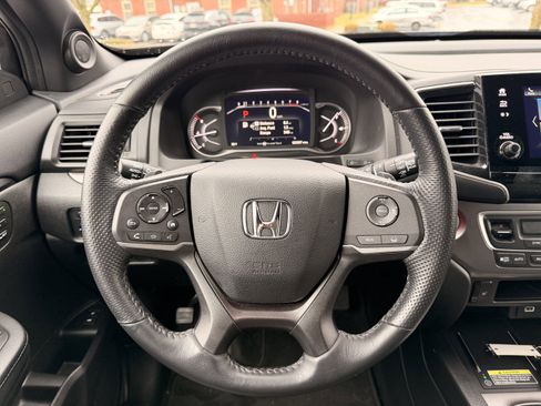 Used 2024 Honda Passport EX-L image 17