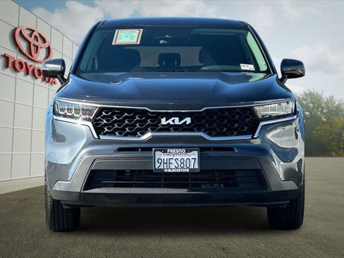 Used 2023 Kia Sorento LX image 8