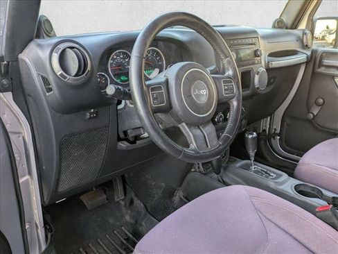 Used 2013 Jeep Wrangler Sport image 9