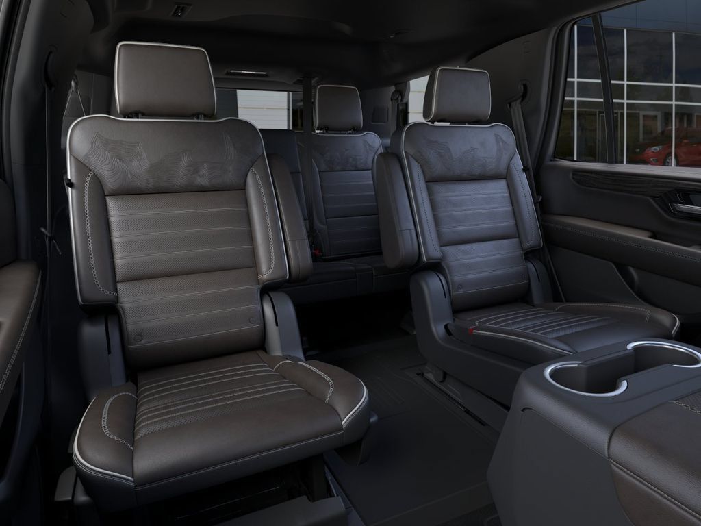 New 2026 GMC Yukon Denali Ultimate w/ LPO, Floor Liner Package AWD/4WD image 27