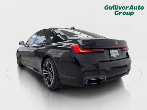 Used 2020 BMW 740i xDrive w/ M Sport Package AWD/4WD image 5