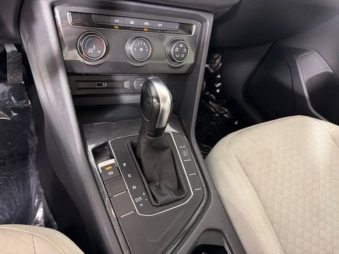 Used 2018 Volkswagen Tiguan S FWD image 16